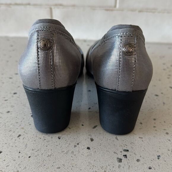 Anne Klein AK Sport Violetta Gray Coated Textile Block Heel Pumps Shoes Size 8M - Picture 5 of 12